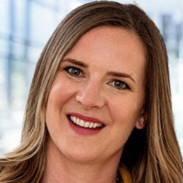 Louise Taylor headshot